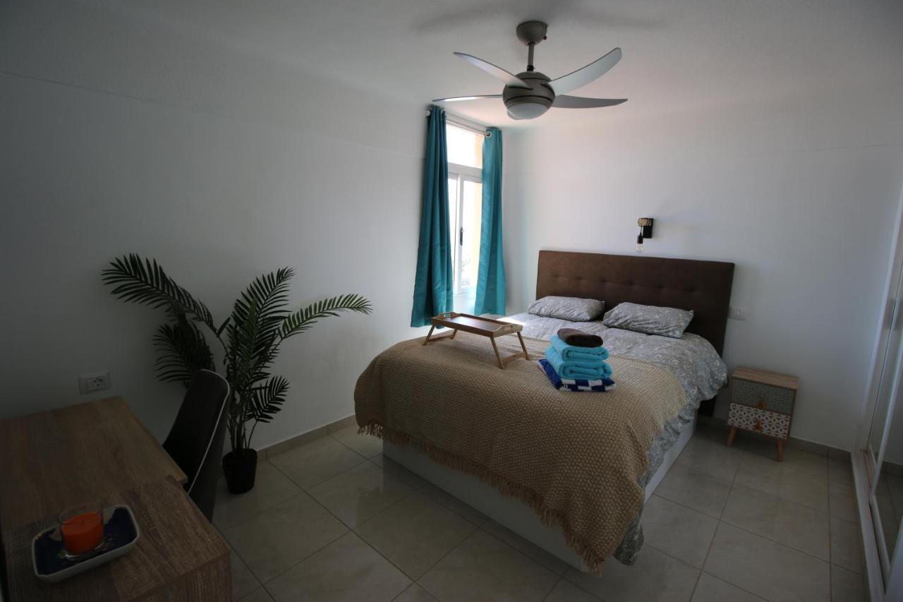 Casita Maria - Luxurious 1-Bedroom Apartment With Sea Views And Pool San Miguel de Abona Kültér fotó